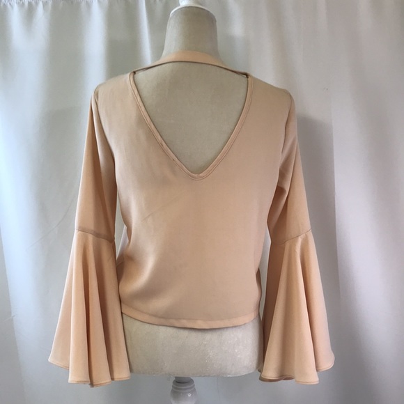 Ecru Lab Bell Sleeve V-Neck Blouse Top Size Small - Picture 5 of 10